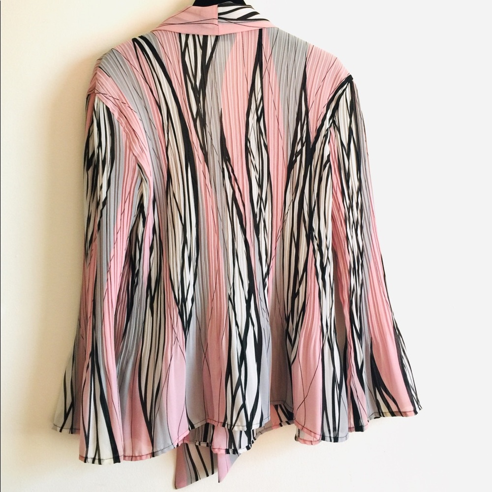 Allison Taylor blouse - Picture 2 of 4